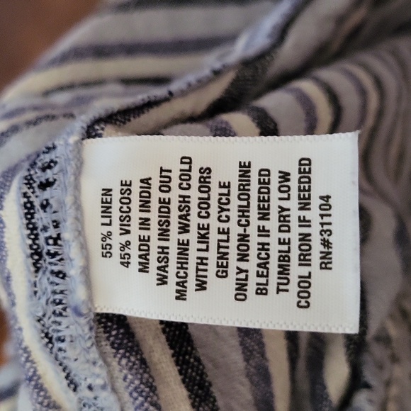 True Craft Linen Shorts - Picture 5 of 5